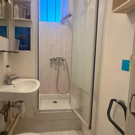 16 M2 Proche Vincennes Appartamento Parigi